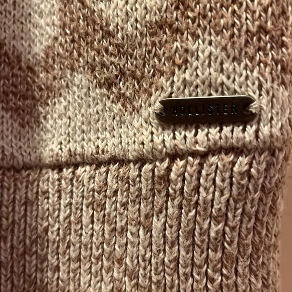 Hollister sweater - Picture 3 of 5